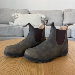 Blundstone #585 Women’s Classic Chelsea Boots, Rustic Brown, Size 9 (AU Size 6)